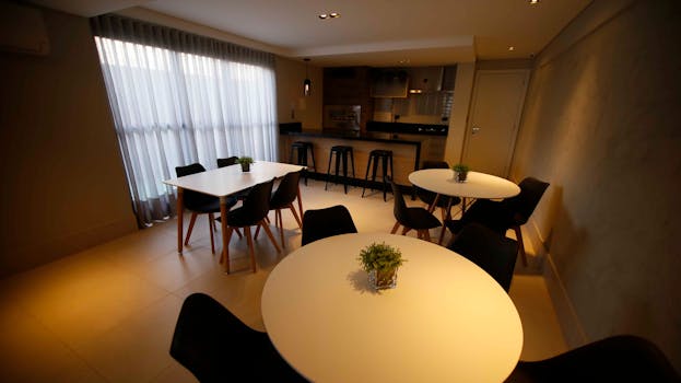 Židle nebo Taburet? Průvodce Výběrem do Vaší Jídelny